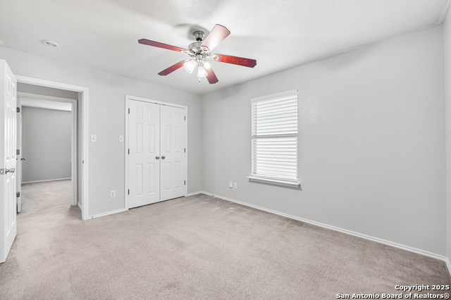 Listing photo id 32 for 8815 Mission Mdw