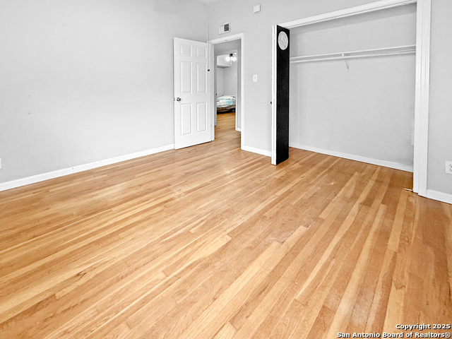 Image 18 of 27 For 310 Radiance Dr