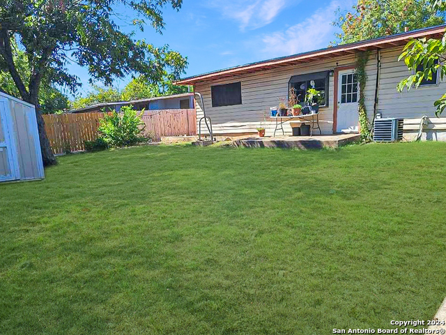 Image 27 of 27 For 310 Radiance Dr