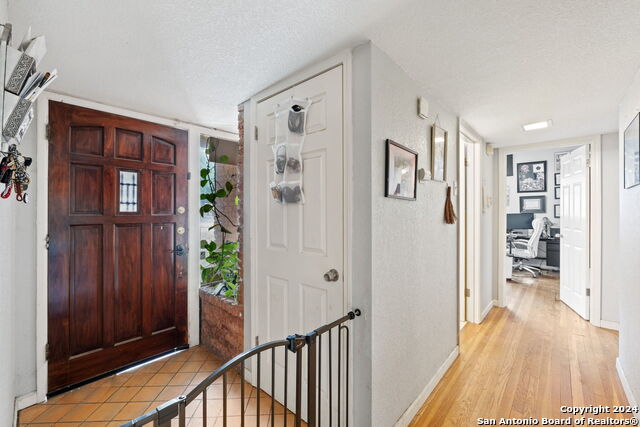 Image 3 of 27 For 310 Radiance Dr