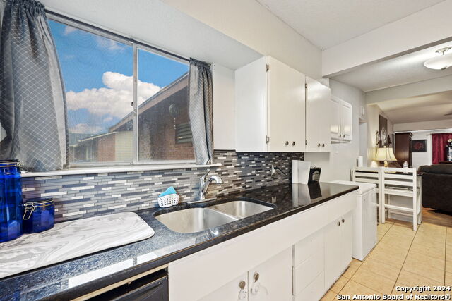 Image 5 of 27 For 310 Radiance Dr