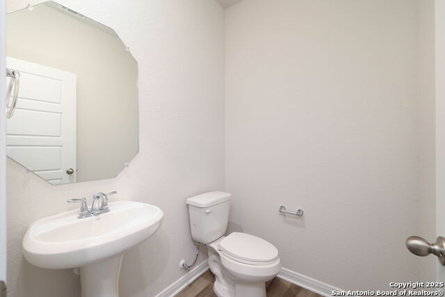 Image 19 of 28 For 262 Shelton  