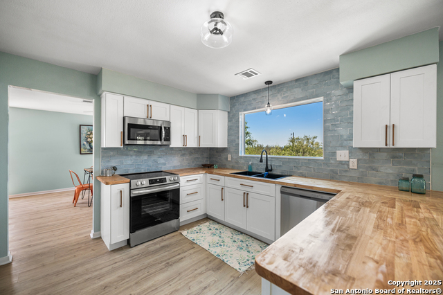 Image 11 of 50 For 1718 County Road 4511