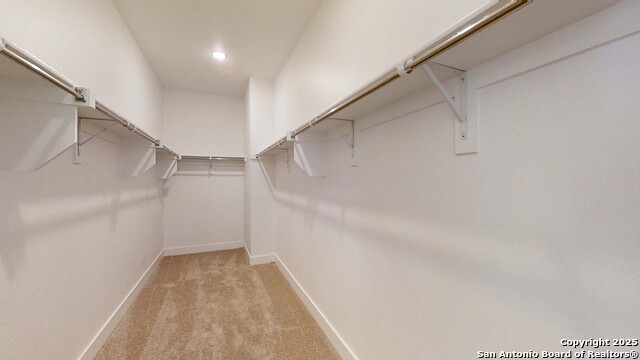 Listing photo id 8 for 152 Lacey Oak