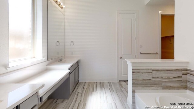 Listing photo id 9 for 152 Lacey Oak