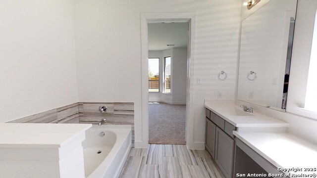 Listing photo id 10 for 152 Lacey Oak