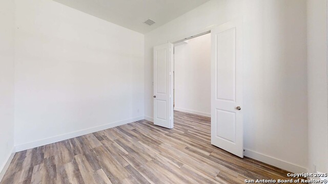 Listing photo id 11 for 152 Lacey Oak