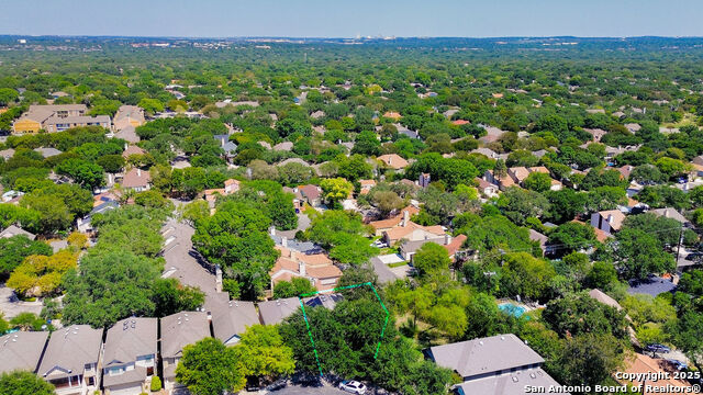 Listing photo id 24 for 13137 Brook Arbor