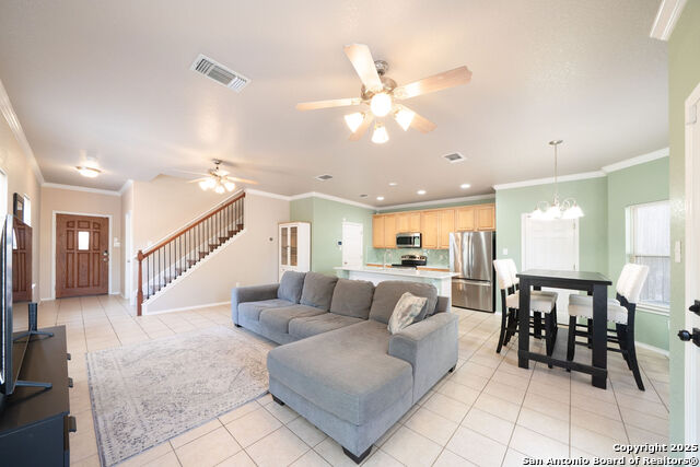 Listing photo id 1 for 13137 Brook Arbor