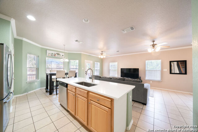 Listing photo id 3 for 13137 Brook Arbor