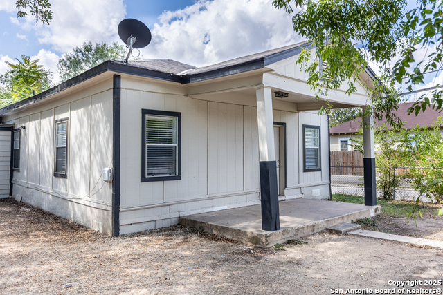 Image 3 of 29 For 1638 Mayfield