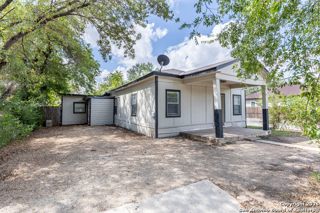 Image 4 of 29 For 1638 Mayfield