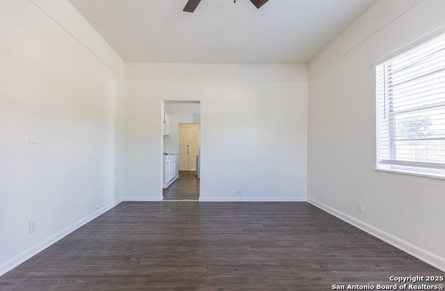 Image 9 of 29 For 1638 Mayfield