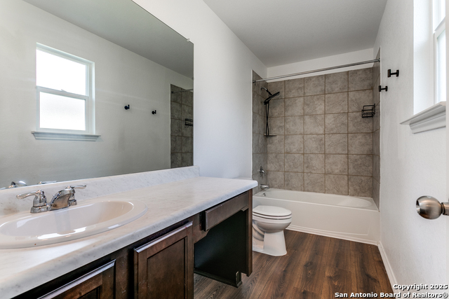 Image 21 of 25 For 5518 Salado Falls