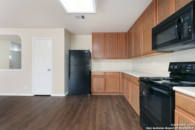 Image 13 of 36 For 12918 Thomas Sumter St
