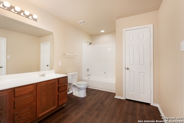 Image 21 of 36 For 12918 Thomas Sumter St