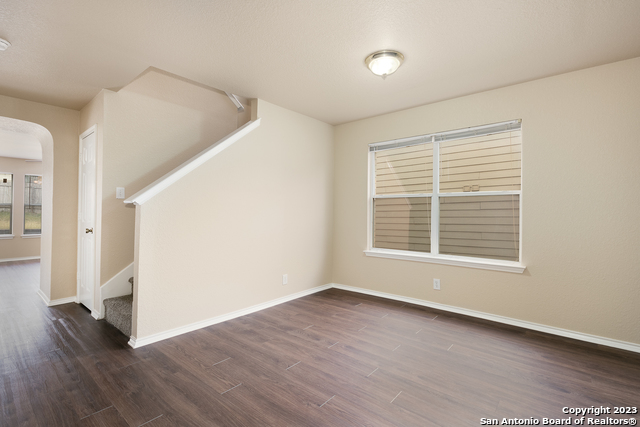 Image 5 of 36 For 12918 Thomas Sumter St