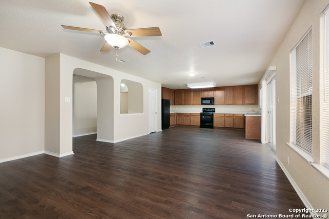 Image 8 of 36 For 12918 Thomas Sumter St