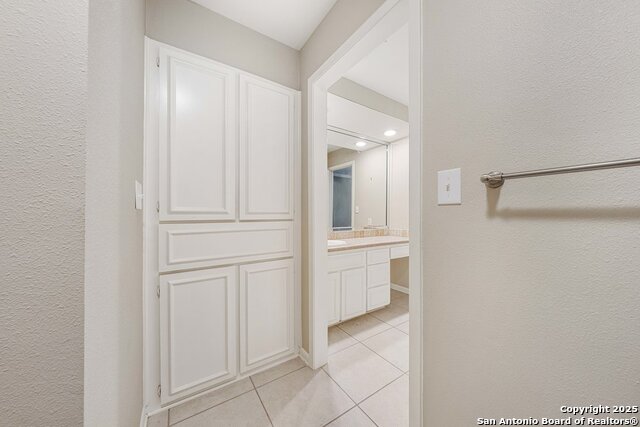 Image 26 of 27 For 201 Ellwood St  111