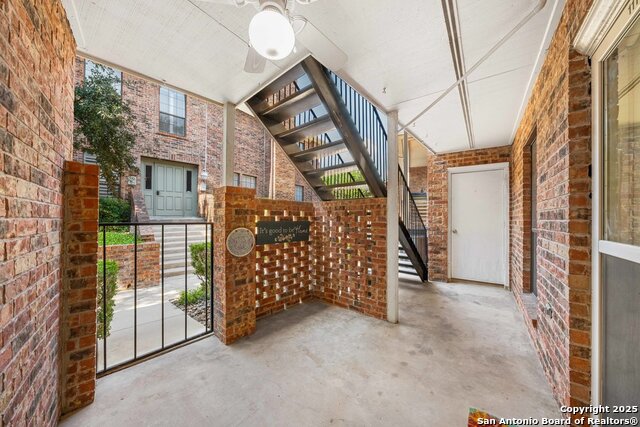 Image 29 of 40 For 201 Ellwood St  111