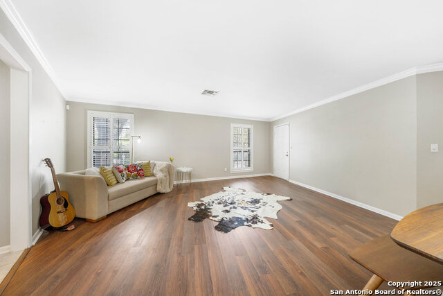 Image 3 of 27 For 201 Ellwood St  111