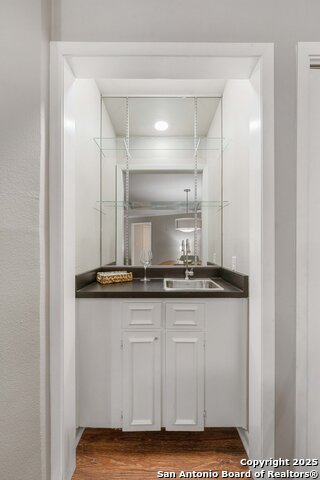 Image 9 of 27 For 201 Ellwood St  111