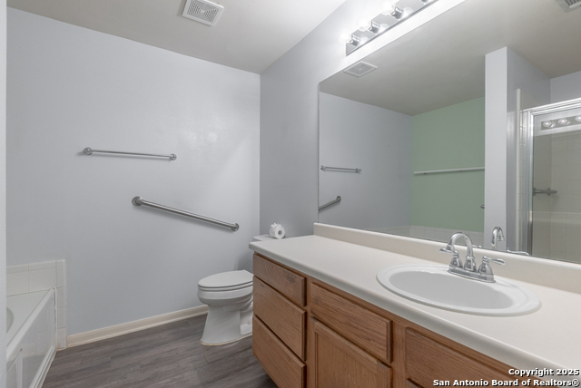 Image 16 of 30 For 9003 Saint Julien Ct