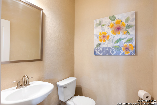 Image 23 of 50 For 13050 Geyser Peak