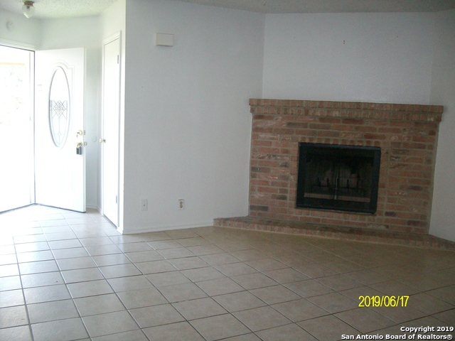 Image 4 of 11 For 8451 Cranberry Hill 2