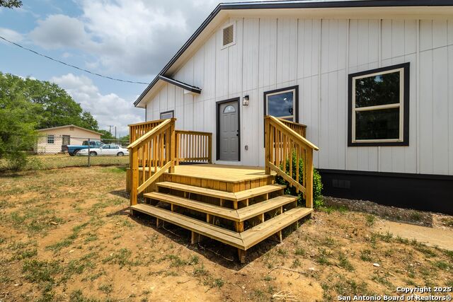 Image 21 of 25 For 908 Plum