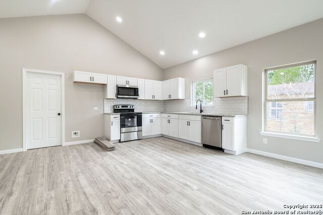 Image 3 of 25 For 908 Plum