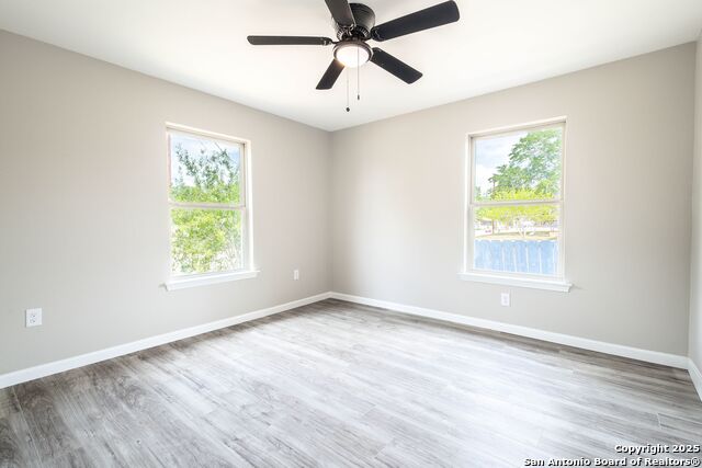 Image 8 of 25 For 908 Plum