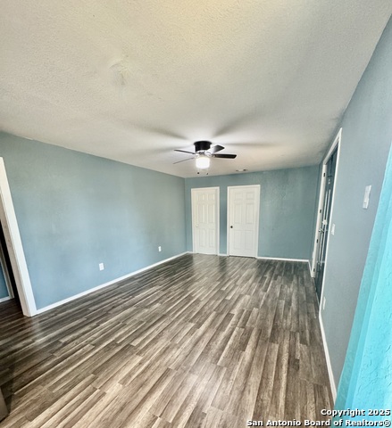 Image 8 of 16 For 1200 Red Gate