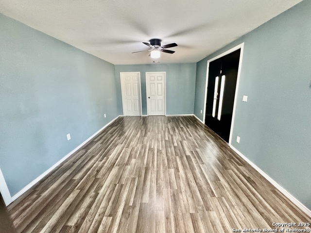 Image 9 of 16 For 1200 Red Gate