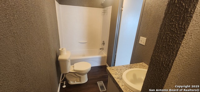 Image 11 of 14 For 414 14th  