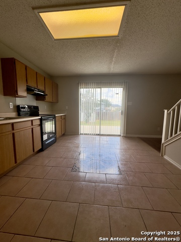 Image 10 of 27 For 6447 Beech Trail