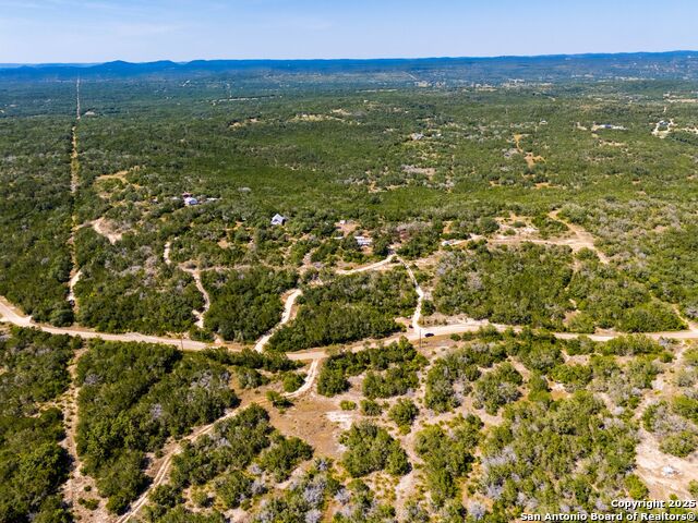 Details for 676 County Road 243, Hondo, TX 78861