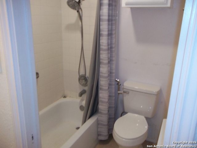 Image 12 of 14 For 4803 Hamilton Wolfe Rd  811