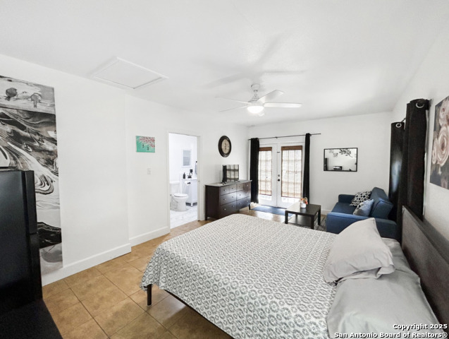 Listing photo id 12 for 9211 Deer Vlg