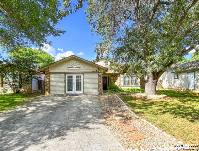 Listing photo id 27 for 9211 Deer Vlg