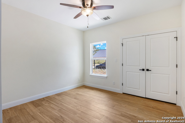 Image 11 of 47 For 32 Trophy