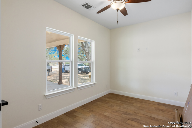 Image 38 of 47 For 32 Trophy