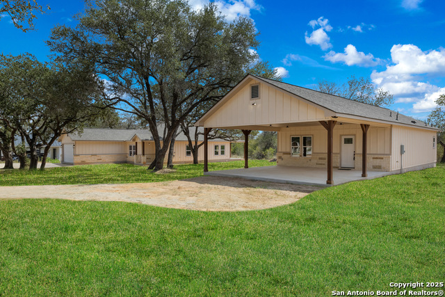 Image 4 of 47 For 32 Trophy