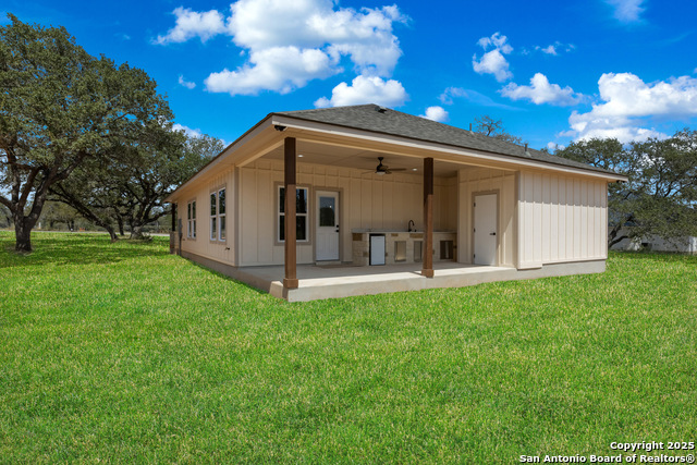 Image 41 of 47 For 32 Trophy