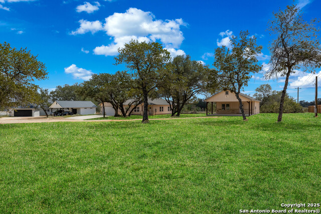 Image 43 of 47 For 32 Trophy