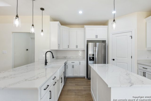 Image 5 of 47 For 32 Trophy