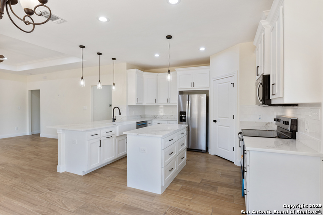 Image 8 of 47 For 32 Trophy