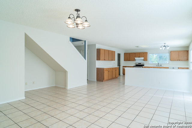 Image 11 of 31 For 9206 Dancove