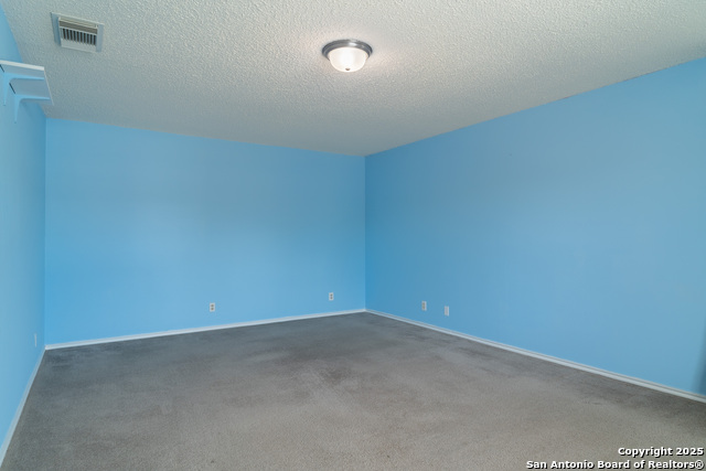 Image 21 of 31 For 9206 Dancove