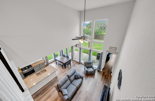 Listing photo id 15 for 9603 Safe Hollow